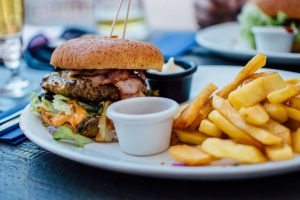 junk food reduces sound sleep