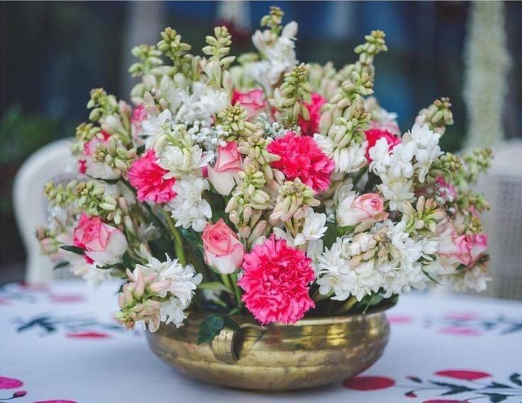 table decor floral